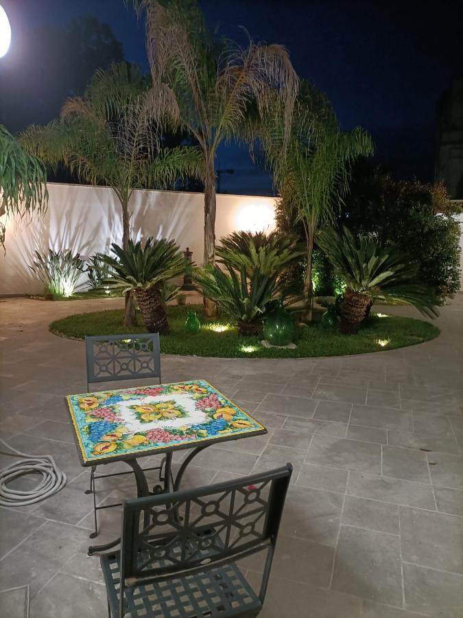 Il Giardino Della Scuncerta Bed & Breakfast Lecce Eksteriør bilde